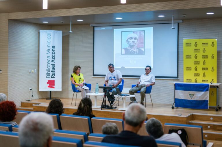 Amnistía Internacional realizó en Logroño el evento *“Nicaragua: la tierra del exilio”* para denunciar la persecución política y las violaciones a los derechos humanos en Nicaragua.